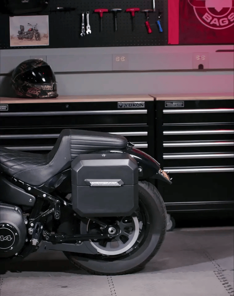 10L - Outlaw Quick Mount Small Matte Hard Solo Saddlebag GIF