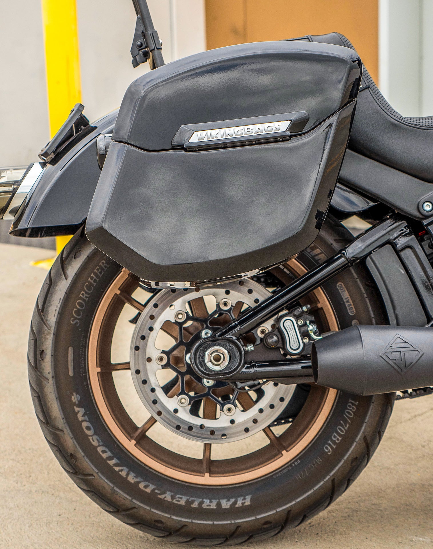 12L - Ironclad Quick-Mount Medium Harley Softail Low Rider S FXLRS Painted Hard Solo Saddlebag (Right Only) v2
