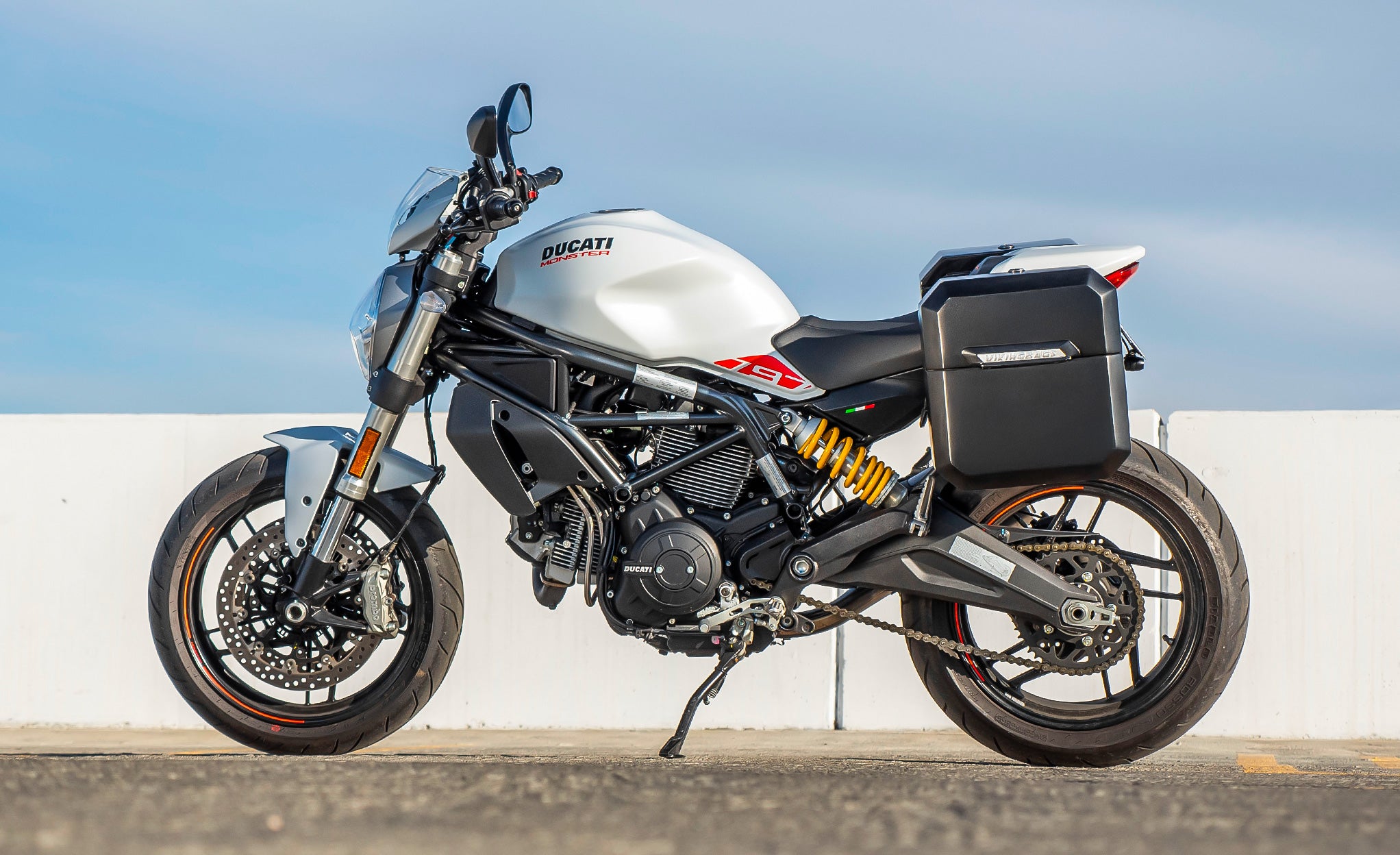15L - Outlaw Quick Mount Ducati Monster 797 Matte Hard Solo Saddlebag (Left Only) @expand