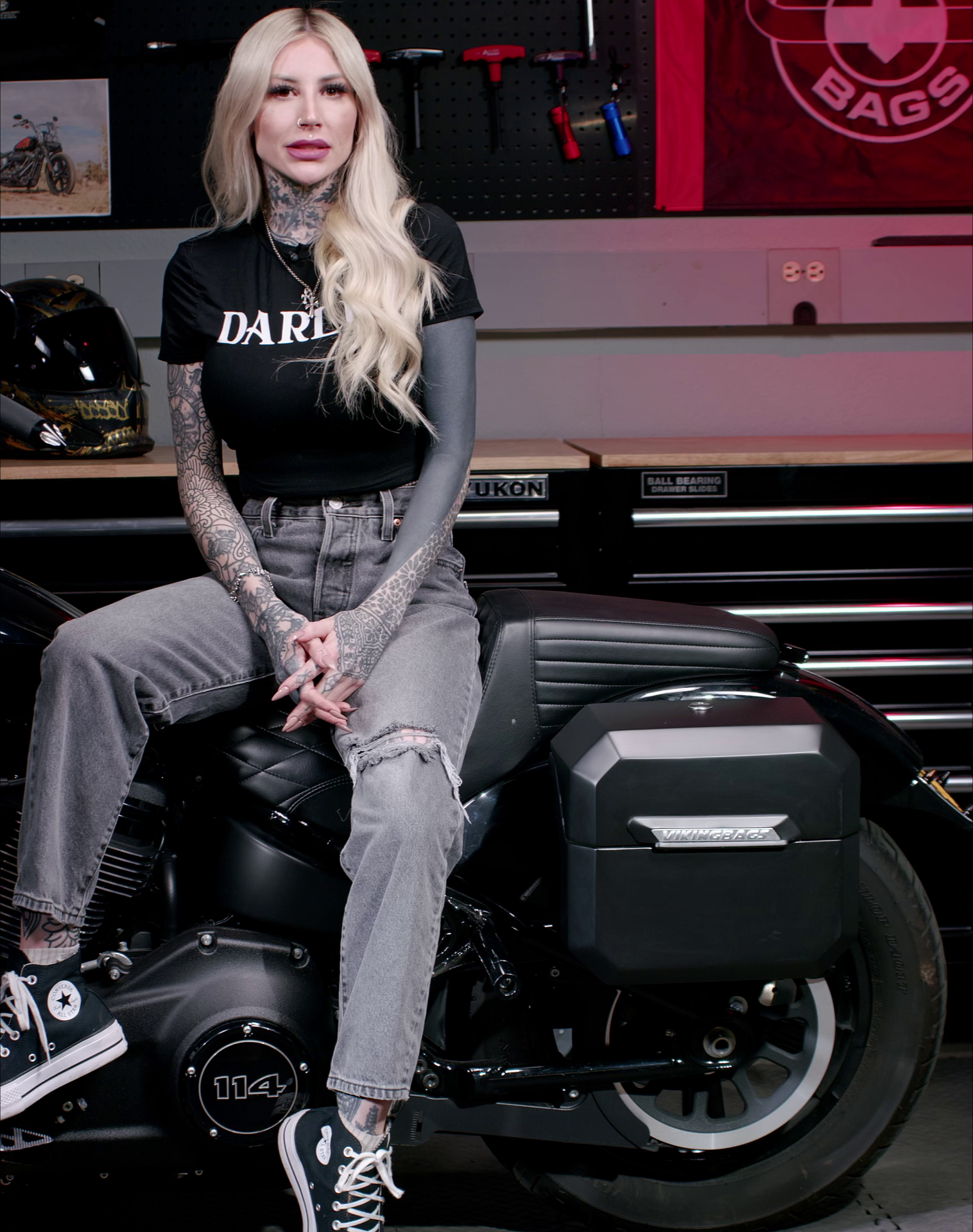 10L - Outlaw Quick Mount Small Solo Matte Hard Saddlebag Video